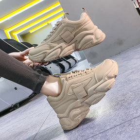 Daddy Shoes Female Korean Casual College Style Thick Bottom Fried Street Slimming Sports White Shoes